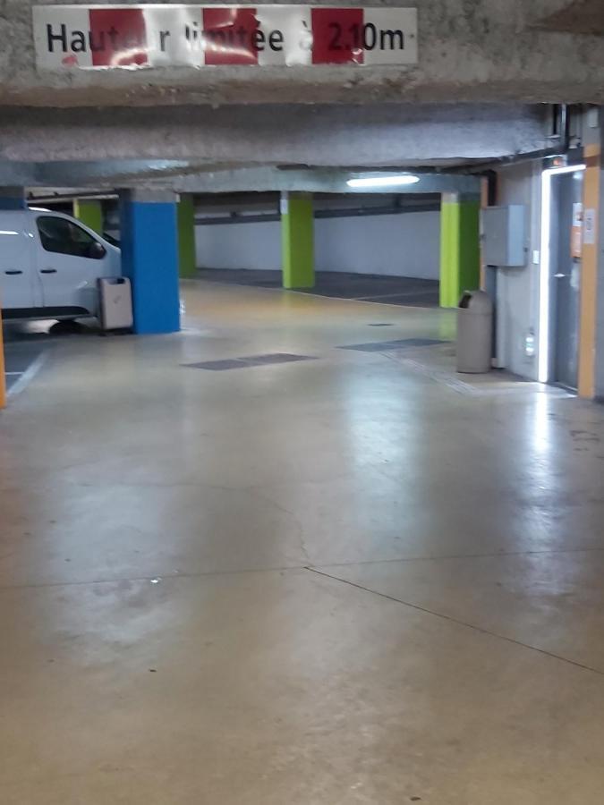 Hotelf1 Paris Porte De Montreuil Bagnolet Bagian luar foto